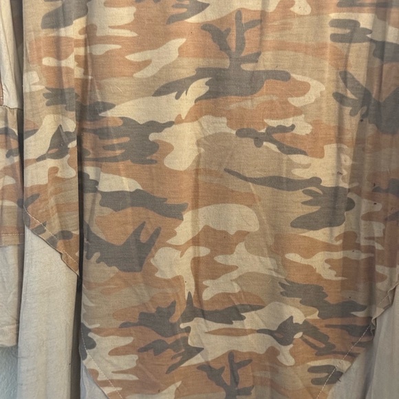 POL Camouflage Button-Up Top - Picture 5 of 5